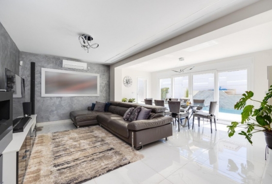 Rynek Wtórny - Willa - Torrevieja - Playa de La Acequion