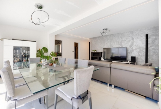 Rynek Wtórny - Willa - Torrevieja - Playa de La Acequion