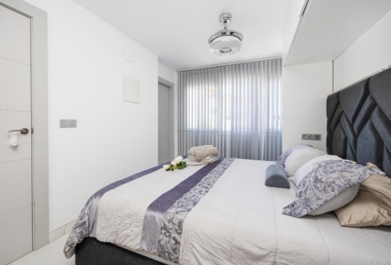 Rynek Wtórny - Willa - Torrevieja - Playa de La Acequion