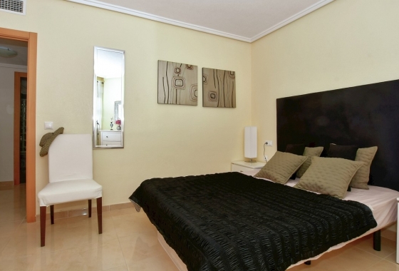 Rynek Wtórny - Trzypiętrowy - Orihuela Costa - La Zenia