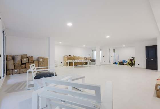 Rynek Wtórny - Willa - Algorfa