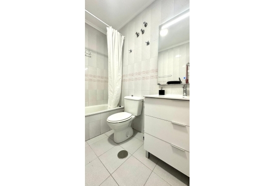 Rynek Wtórny - Apartament - Torrevieja - El Acequión - Los Náufragos