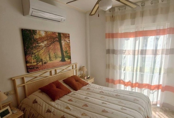 Rynek Wtórny - Dom - Torrevieja -  Urbanizacja