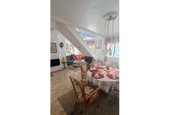 Rynek Wtórny - Dom - Torrevieja -  Urbanizacja