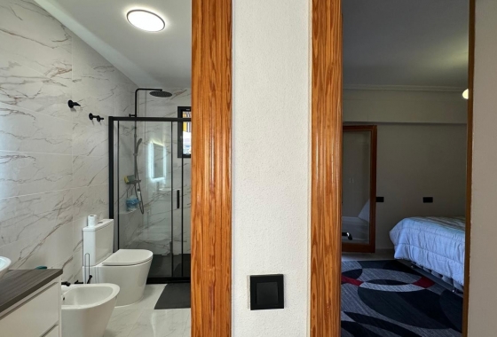 Rynek Wtórny - Poddasze - Torrevieja - Torrevieja - Playa del Cura