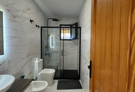 Rynek Wtórny - Poddasze - Torrevieja - Torrevieja - Playa del Cura