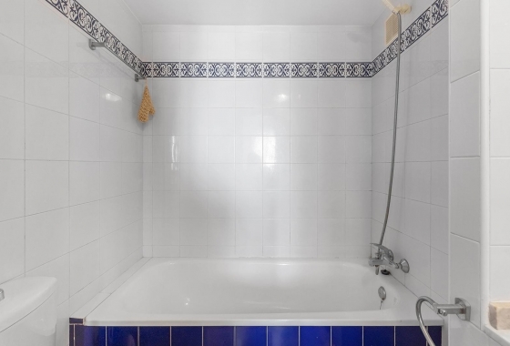 Resale - Apartment / flat - Torrevieja - PLAYA LOS LOCOS