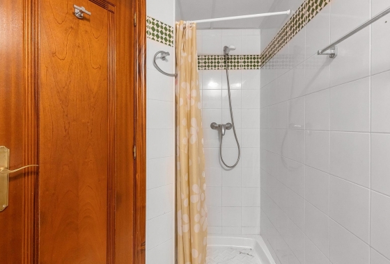 Resale - Apartment / flat - Torrevieja - PLAYA LOS LOCOS