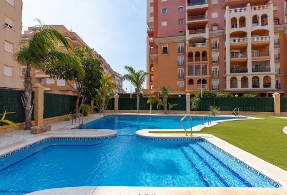 Resale - Apartment / flat - Torrevieja - PLAYA LOS LOCOS