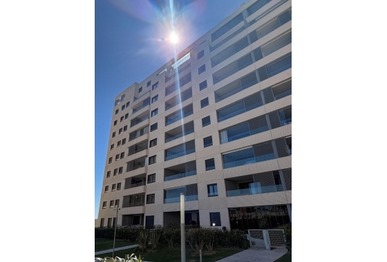Resale - Apartment / flat - Punta Prima