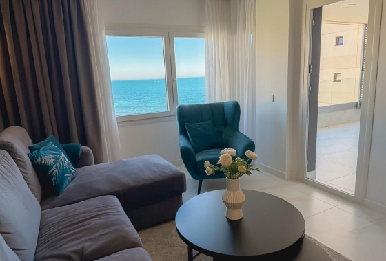 Resale - Apartment / flat - Punta Prima