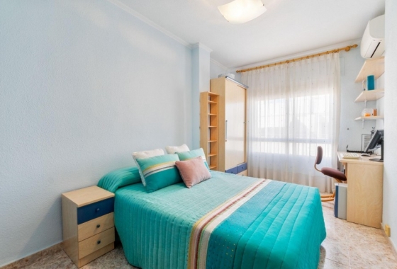 Resale - Apartment / flat - Torrevieja - City Center