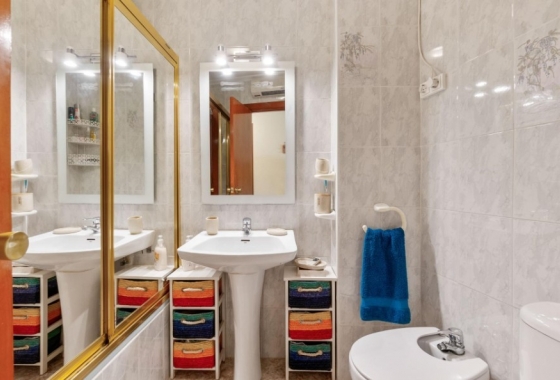 Resale - Apartment / flat - Torrevieja - City Center