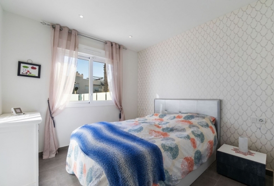 Rynek Wtórny - Bungalow - Torrevieja - Nueva Torrevieja - Aguas Nuevas