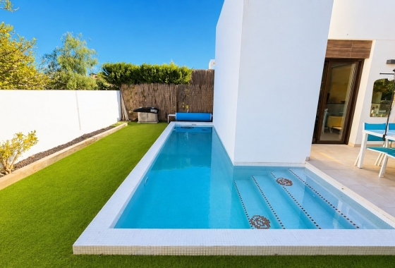 Resale - Villa - Orihuela Costa - Lomas de Cabo Roig