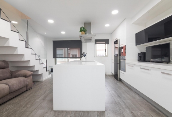 Resale - Apartment / flat - Elche - Center