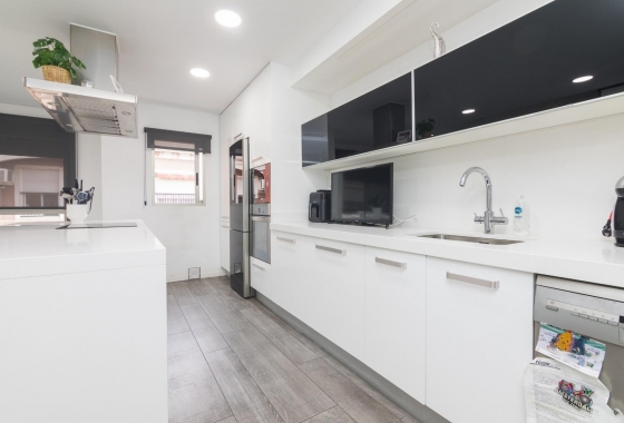 Resale - Apartment / flat - Elche - Center