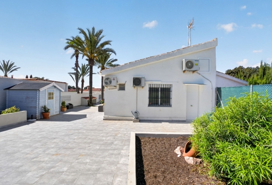 Rynek Wtórny - Willa - Torrevieja - Nueva Torrevieja - Aguas Nuevas
