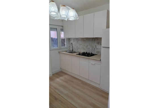 Resale - Apartment / flat - Torrevieja - City Center
