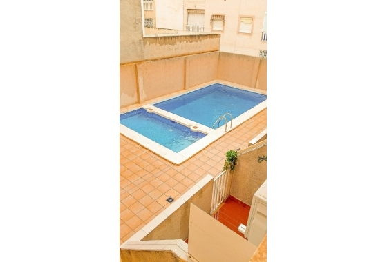 Resale - Apartment / flat - Torrevieja - Torrevieja - Playa del Cura