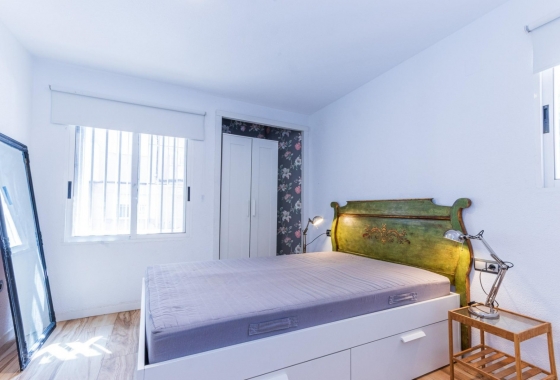 Resale - Apartment / flat - Torrevieja - Torrevieja - Playa del Cura