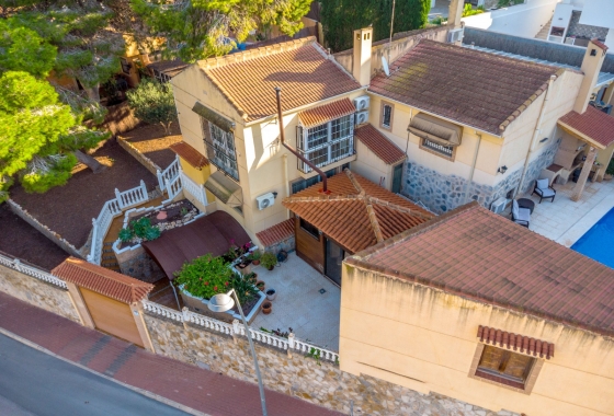 Reventa - Villa - Torrevieja - Los Balcones