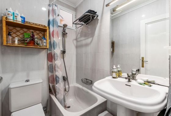 Reventa - Apartamento / piso - Torrevieja - Centro