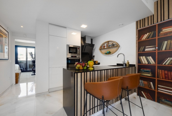 Resale - Apartment / flat - Orihuela Costa