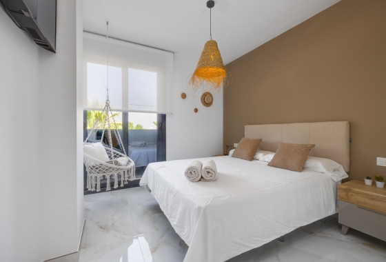 Resale - Apartment / flat - Orihuela Costa