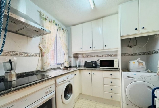 Resale - Apartment / flat - Torrevieja - LA MATA