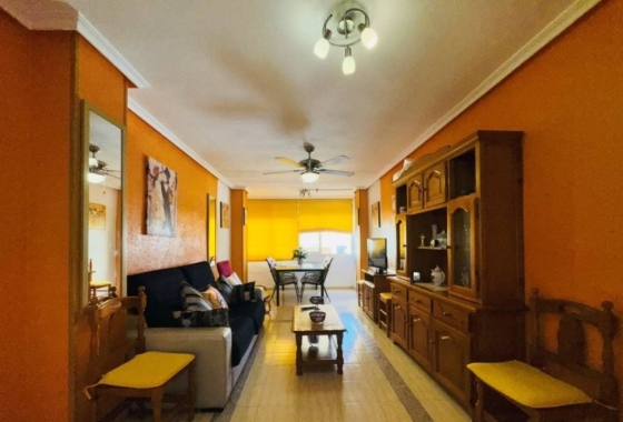 Resale - Apartment / flat - Torrevieja - LA MATA