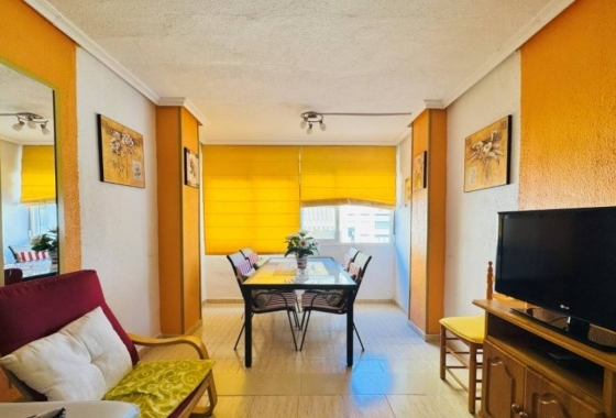 Resale - Apartment / flat - Torrevieja - LA MATA