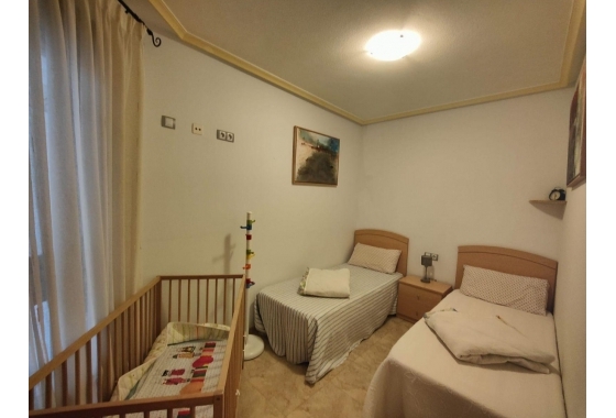 Resale - Apartment / flat - Torrevieja - LA MATA