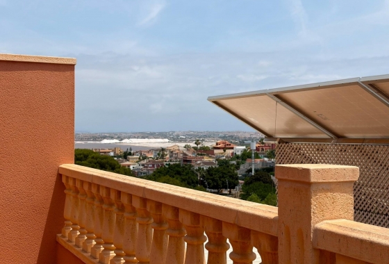 Reventa - Villa - Torrevieja - Los Balcones