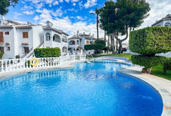 Rynek Wtórny - Bungalow - Torrevieja - Nueva Torrevieja - Aguas Nuevas