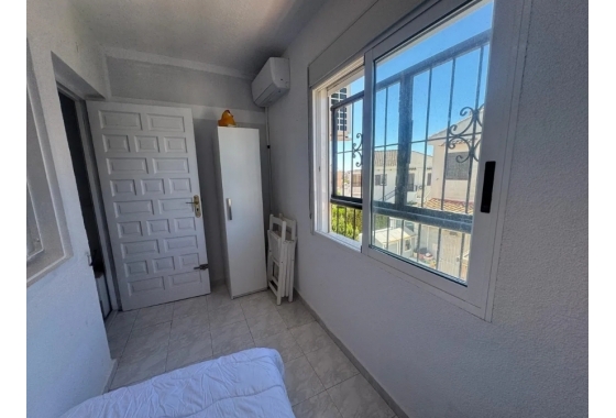 Rynek Wtórny - Bungalow - Torrevieja - Nueva Torrevieja - Aguas Nuevas