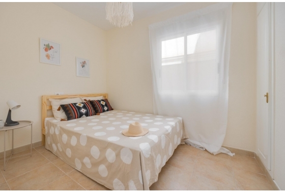 Rynek Wtórny - Bungalow - Torrevieja - Nueva Torrevieja - Aguas Nuevas