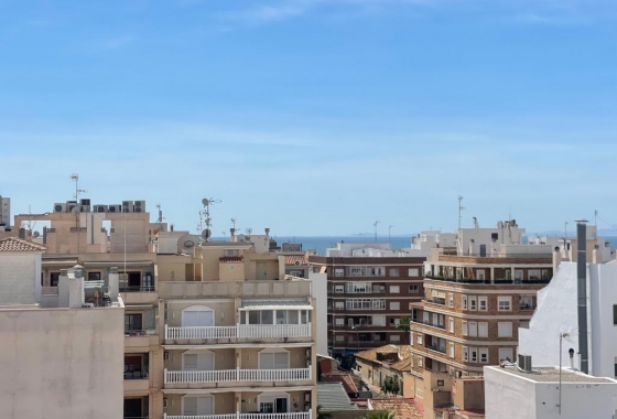 Resale - Apartment / flat - Torrevieja - Centro