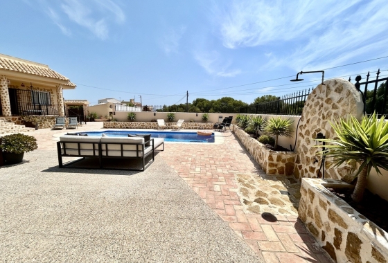 Reventa - Villa - Orihuela Costa - La Zenia