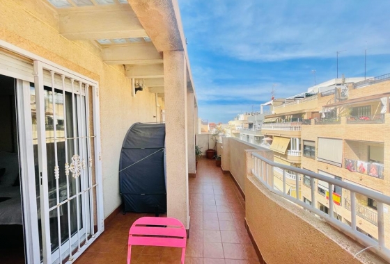 Resale - Apartment / flat - Torrevieja - Centro