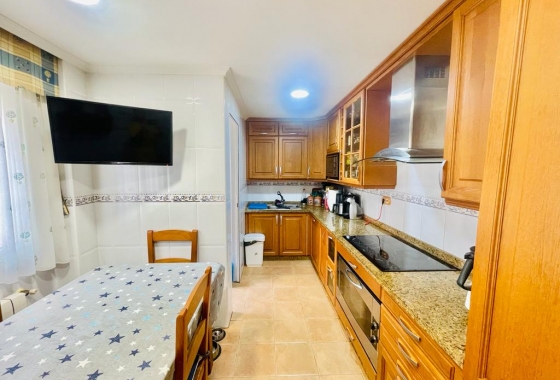 Resale - Apartment / flat - Torrevieja - Centro