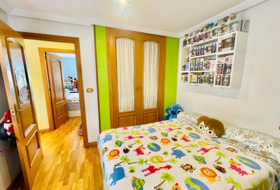 Resale - Apartment / flat - Torrevieja - Centro