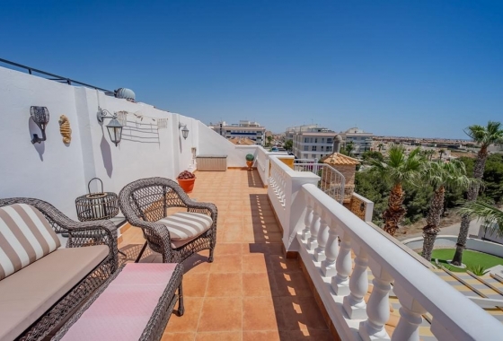 Resale - Villa - Orihuela Costa - Los Dolses