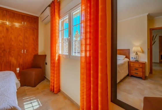 Resale - Villa - Orihuela Costa - Los Dolses