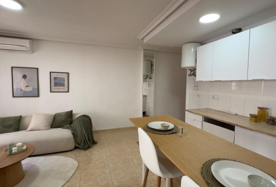 Resale - Apartment / flat - Torrevieja - City Center