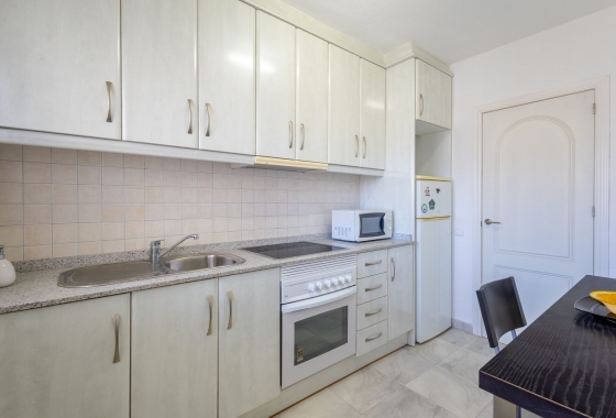 Resale - Apartment / flat - La Mata