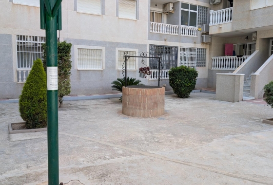 Reventa - Apartamento / piso - Torrevieja - Playa del Cura