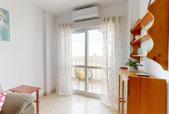 Reventa - Apartamento / piso - Torrevieja - Playa del Cura