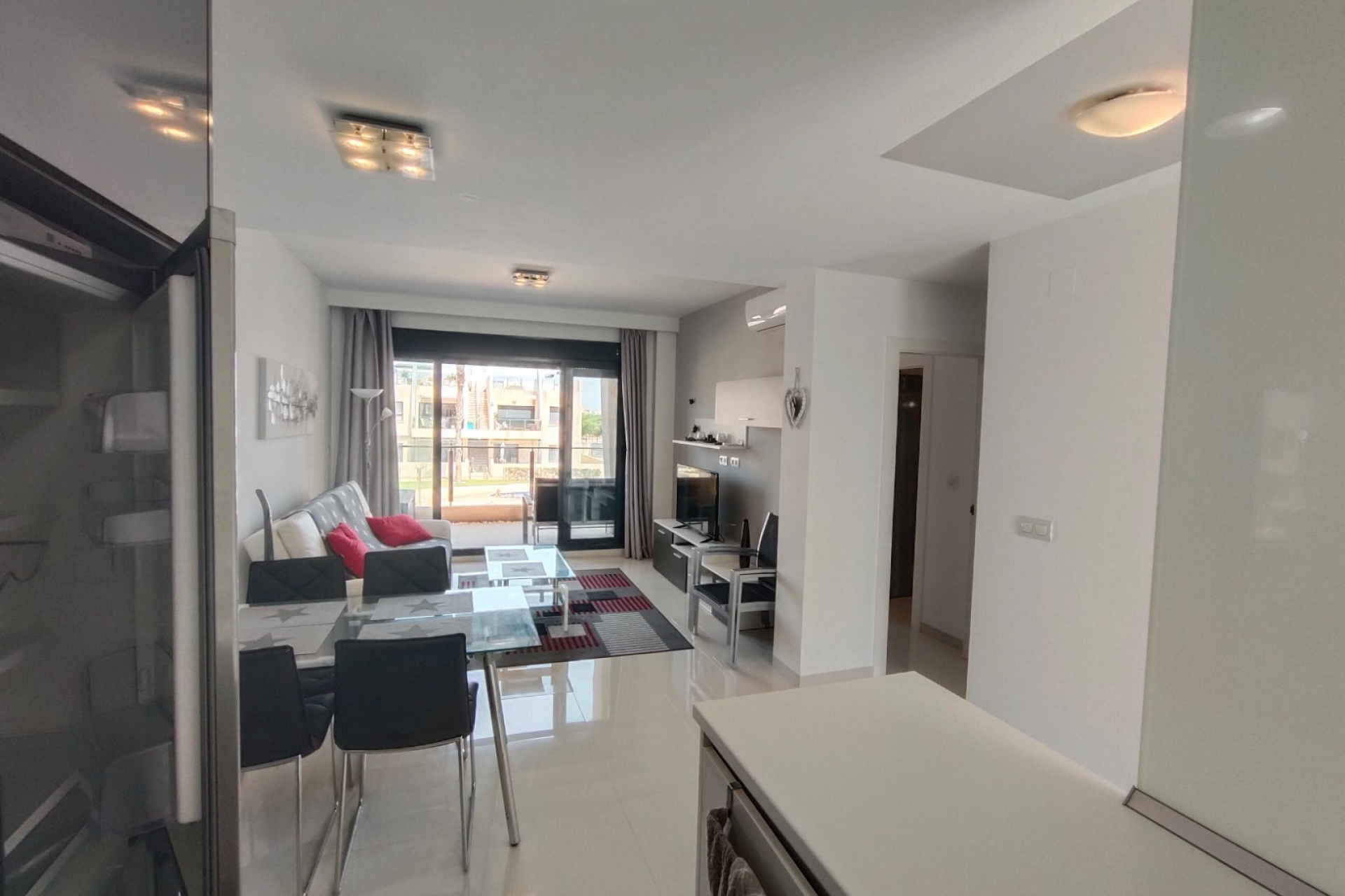 Bungalow przy plaży Mil Palmeras w Pilar de la Horadada