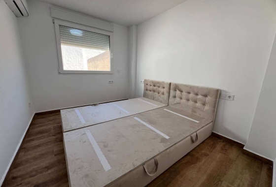 Reventa - Apartamento / piso - Torrevieja - Playa del Cura